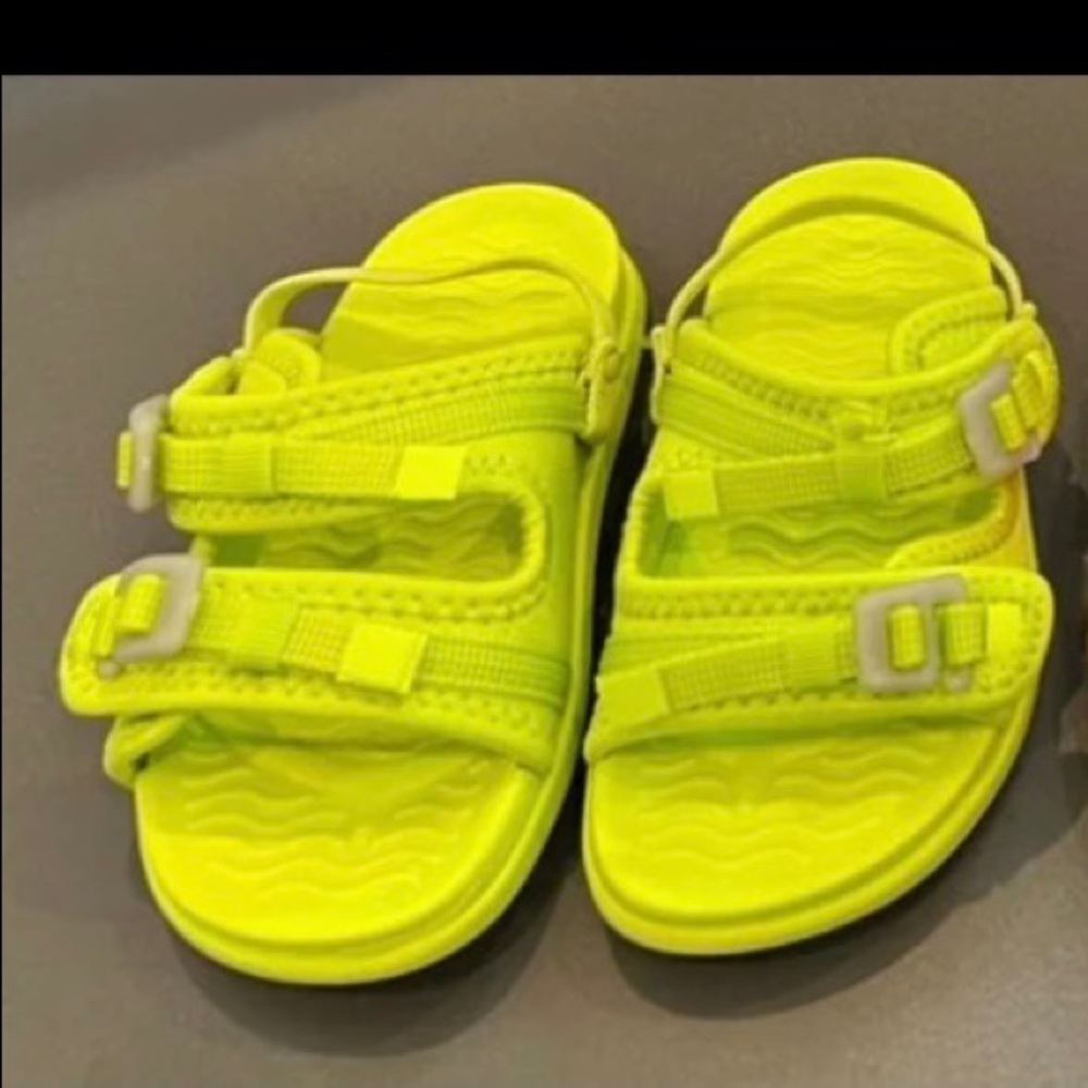 Native Toddler Shoes Size 8 - Davis Child